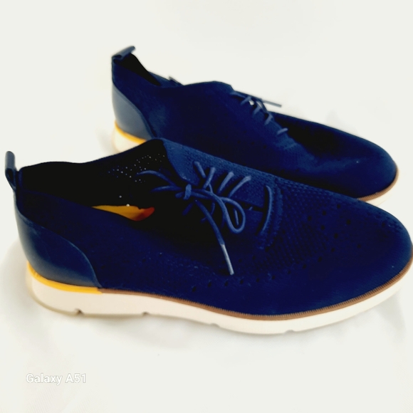 Newer Size 8 1/2  Royal Blue Cole Haan Streetwear comfy  shoes - Picture 9 of 14